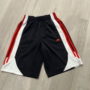 Adidas boy’s athletic shorts size large